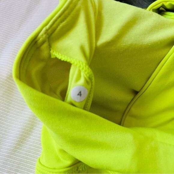 Lululemon Womens Top Work Out Tank Sports Bra Yoga Gym Workout Fitness Used 4 - Picture 6 of 6